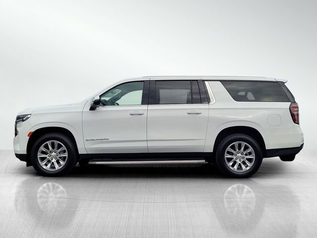 Used 2023 Chevrolet Suburban Premier image 8