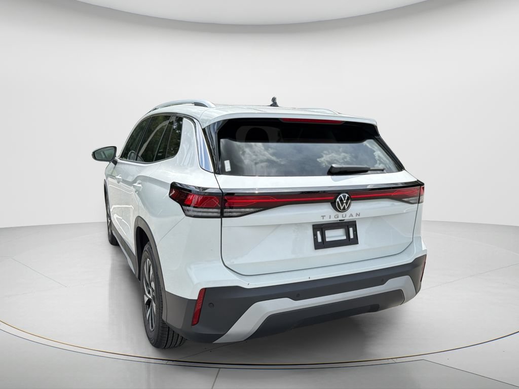 New 2026 Volkswagen Tiguan S FWD image 4