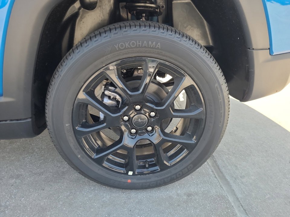 New 2026 Jeep Compass Latitude image 22