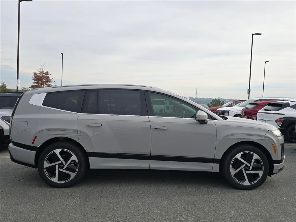 New 2026 Hyundai Ioniq 9 Calligraphy AWD/4WD image 2