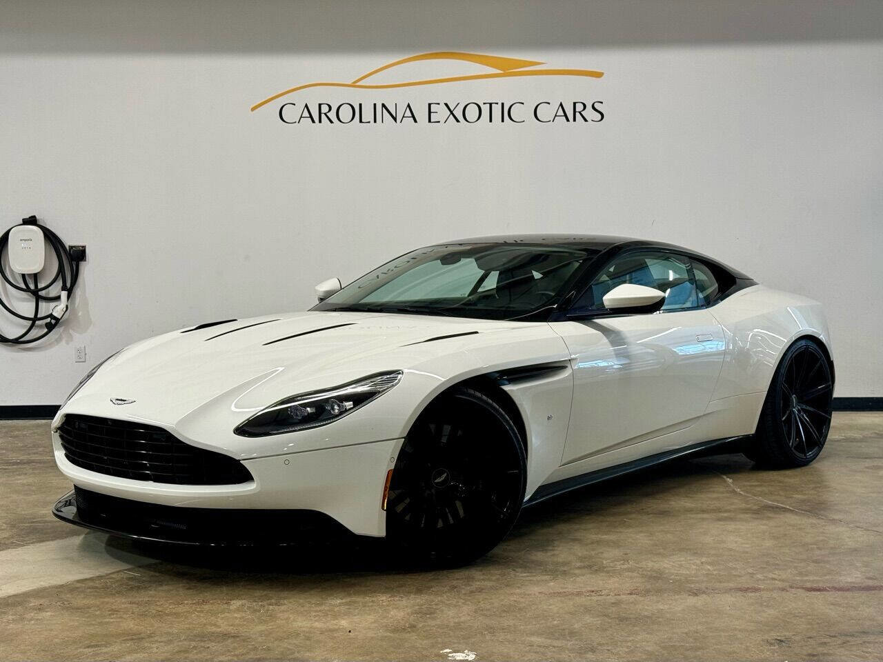 Used 2018 Aston Martin DB11 V12