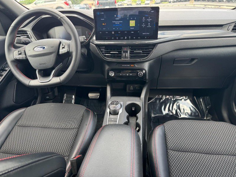 Used 2024 Ford Escape ST-Line w/ Tech Pack #1 FWD image 11