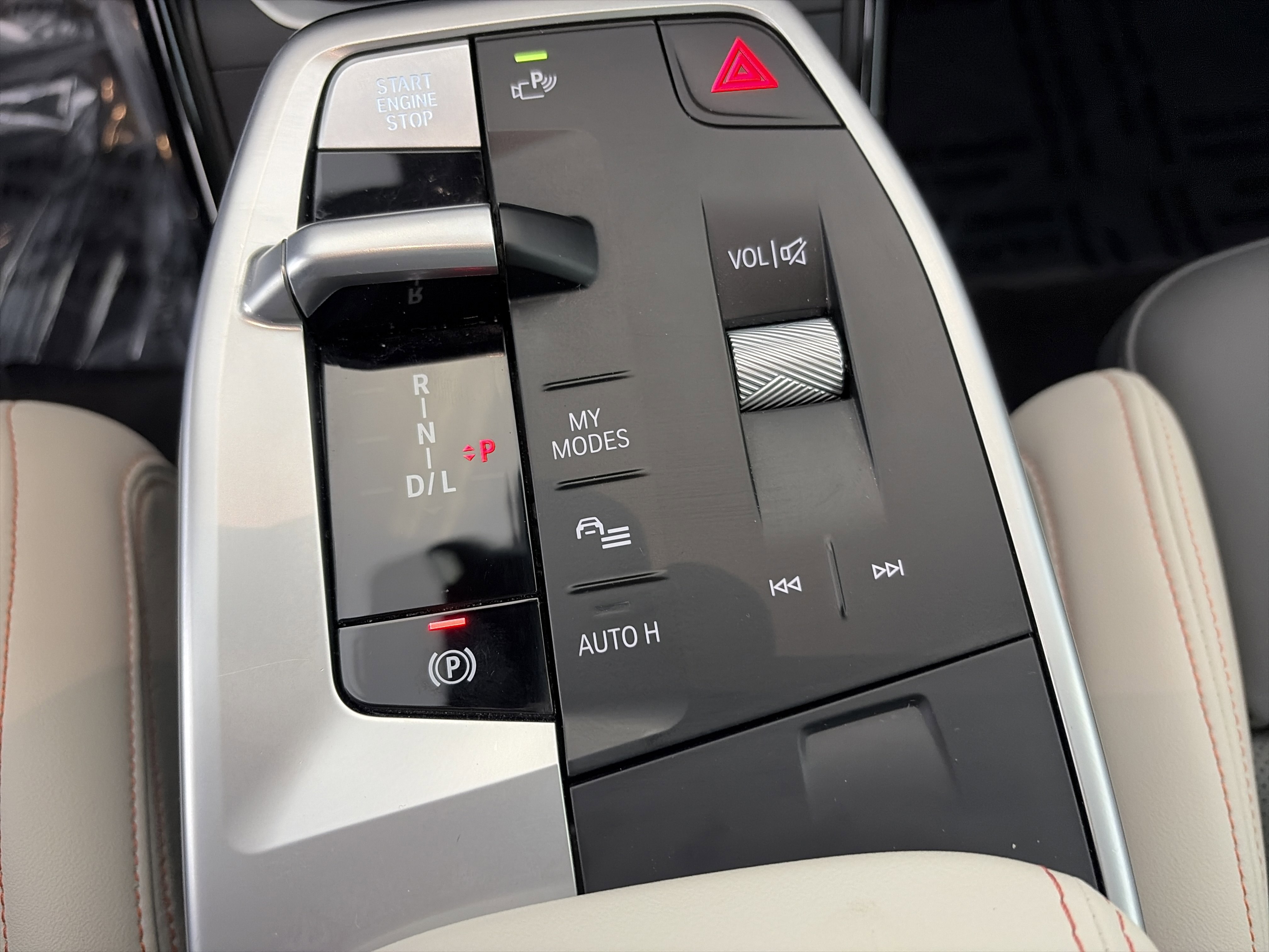 Used 2024 BMW X2 xDrive28i w/ Convenience Package image 29