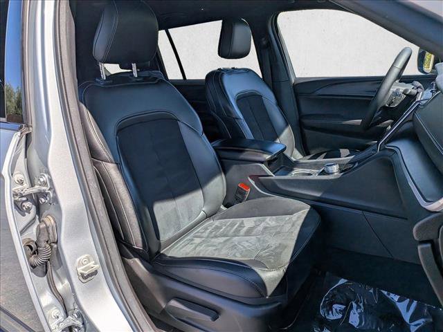 Used 2023 Jeep Grand Cherokee L Laredo AWD/4WD image 22