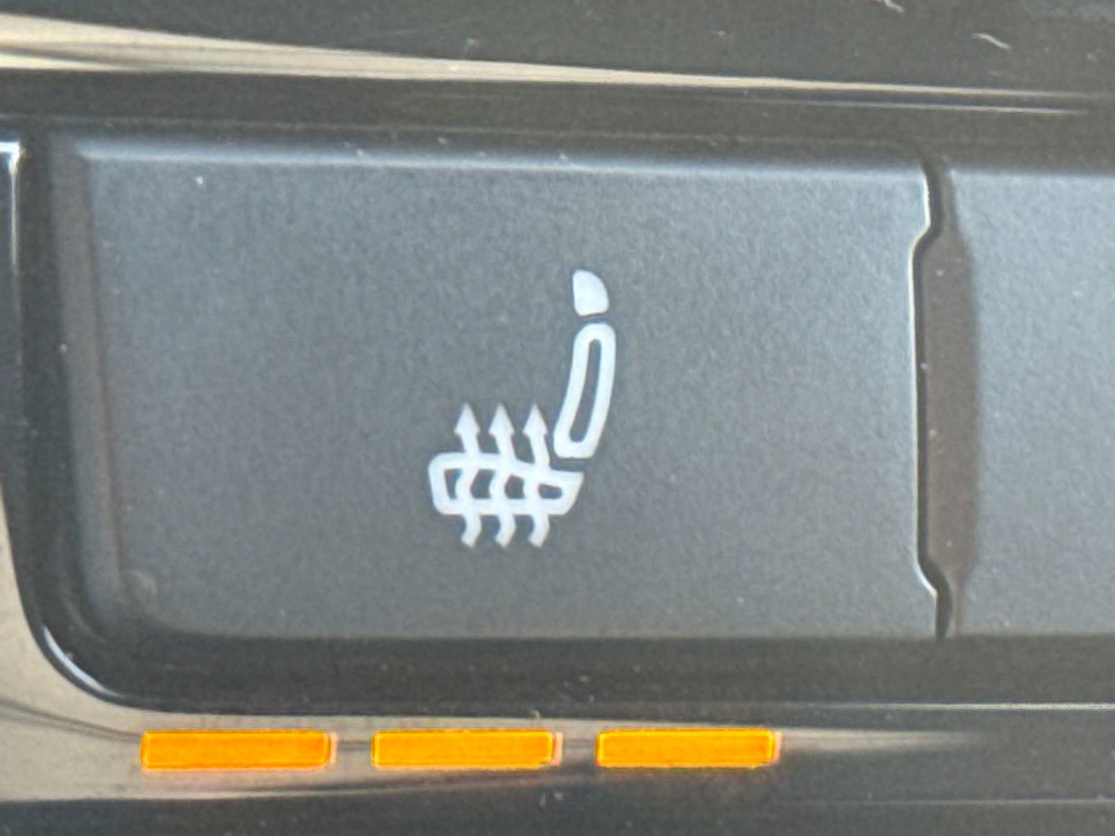 Certified 2021 Volkswagen Passat 2.0T SE image 35