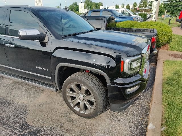 Used 2016 GMC Sierra 1500 Denali w/ Enhanced Driver Alert Package AWD/4WD image 22