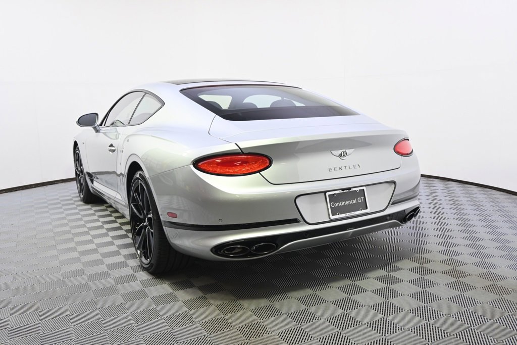 Used 2024 Bentley Continental GT image 4