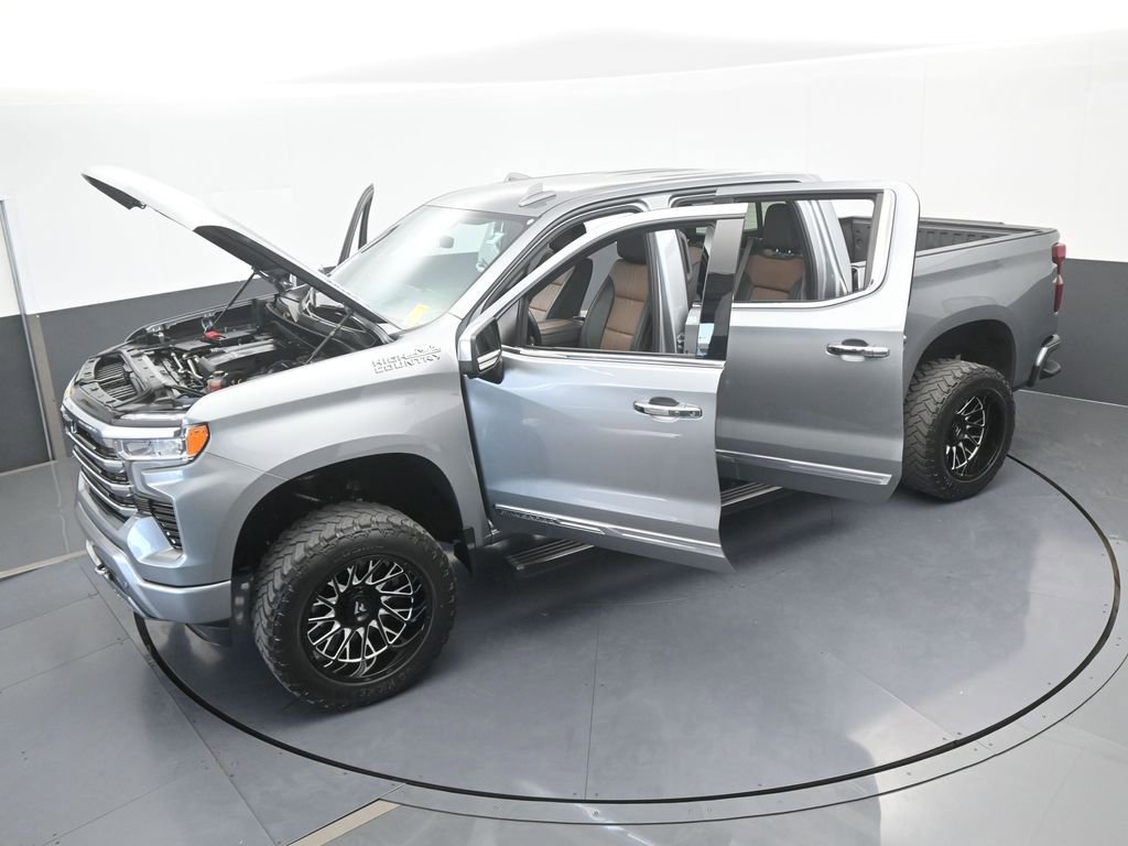Used 2023 Chevrolet Silverado 1500 High Country w/ Technology Package image 79
