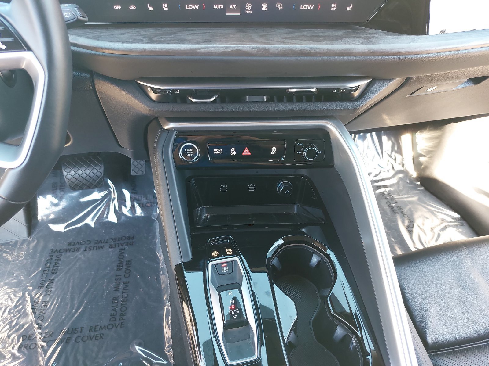 Used 2025 Audi Q5 Premium Plus w/ Premium Plus AWD/4WD image 22