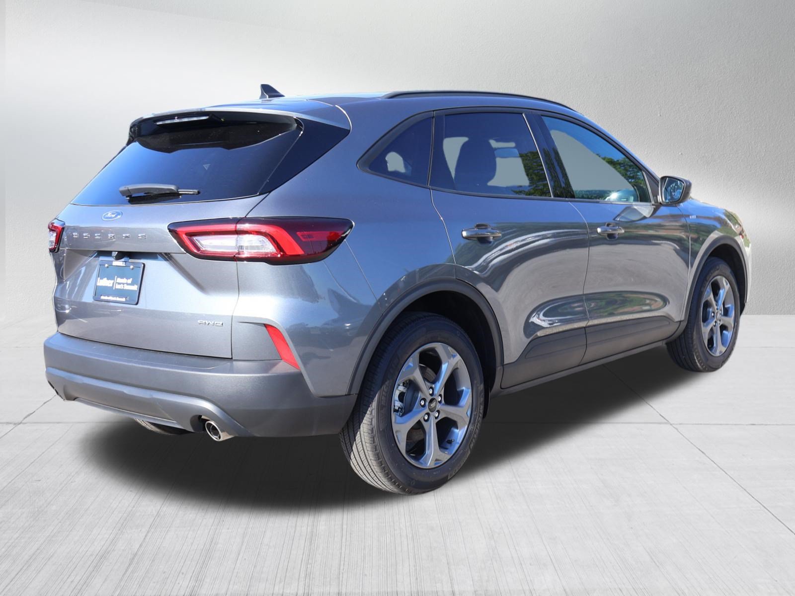 Used 2025 Ford Escape ST-Line AWD/4WD image 6