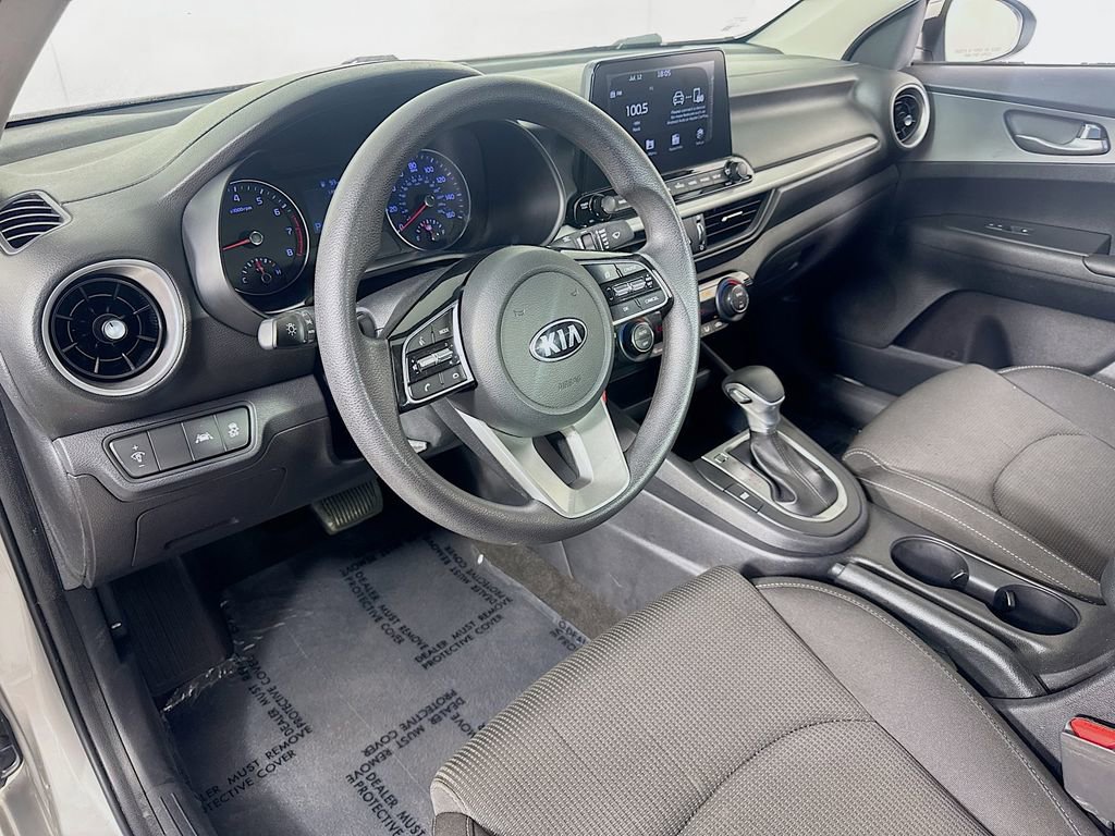 Used 2019 Kia Forte LXS FWD image 9