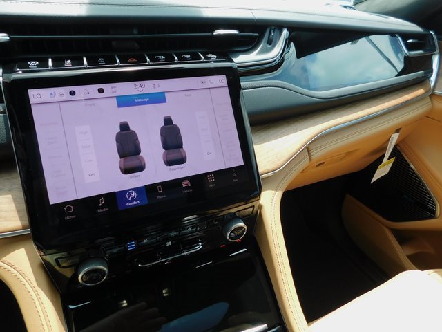 New 2025 Jeep Grand Cherokee L Summit image 33