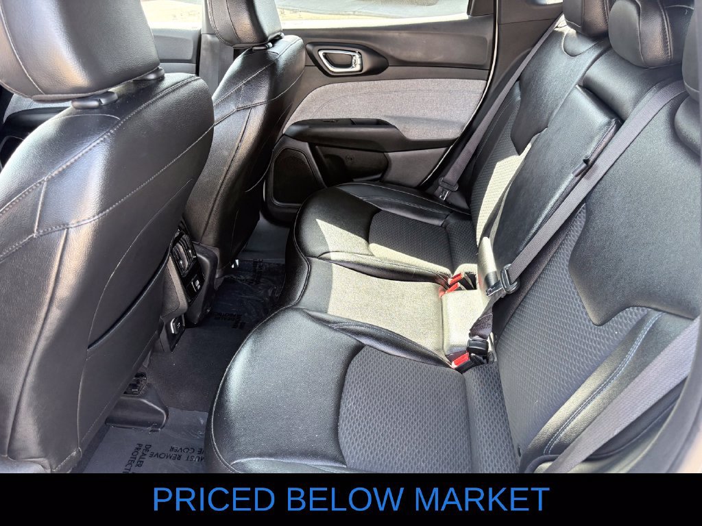Used 2024 Jeep Compass Latitude AWD/4WD image 7