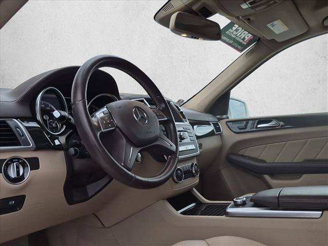 Used 2015 Mercedes-Benz GL 450 4MATIC image 10