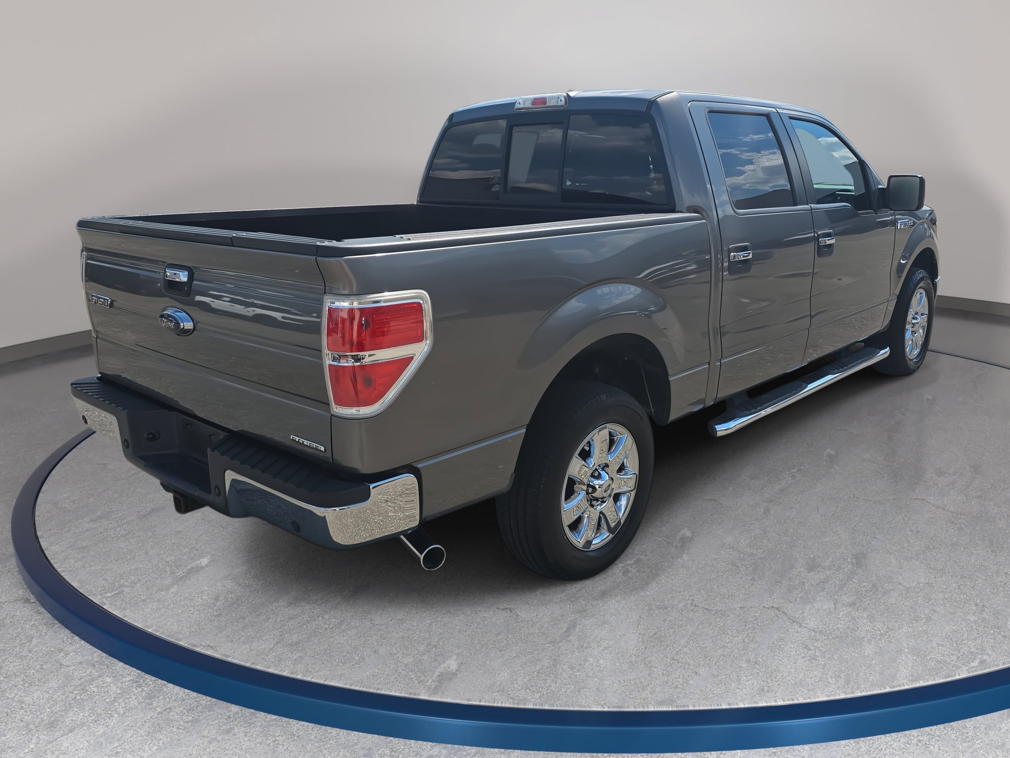 Used 2013 Ford F150 XLT w/ Luxury Equipment Group RWD image 5