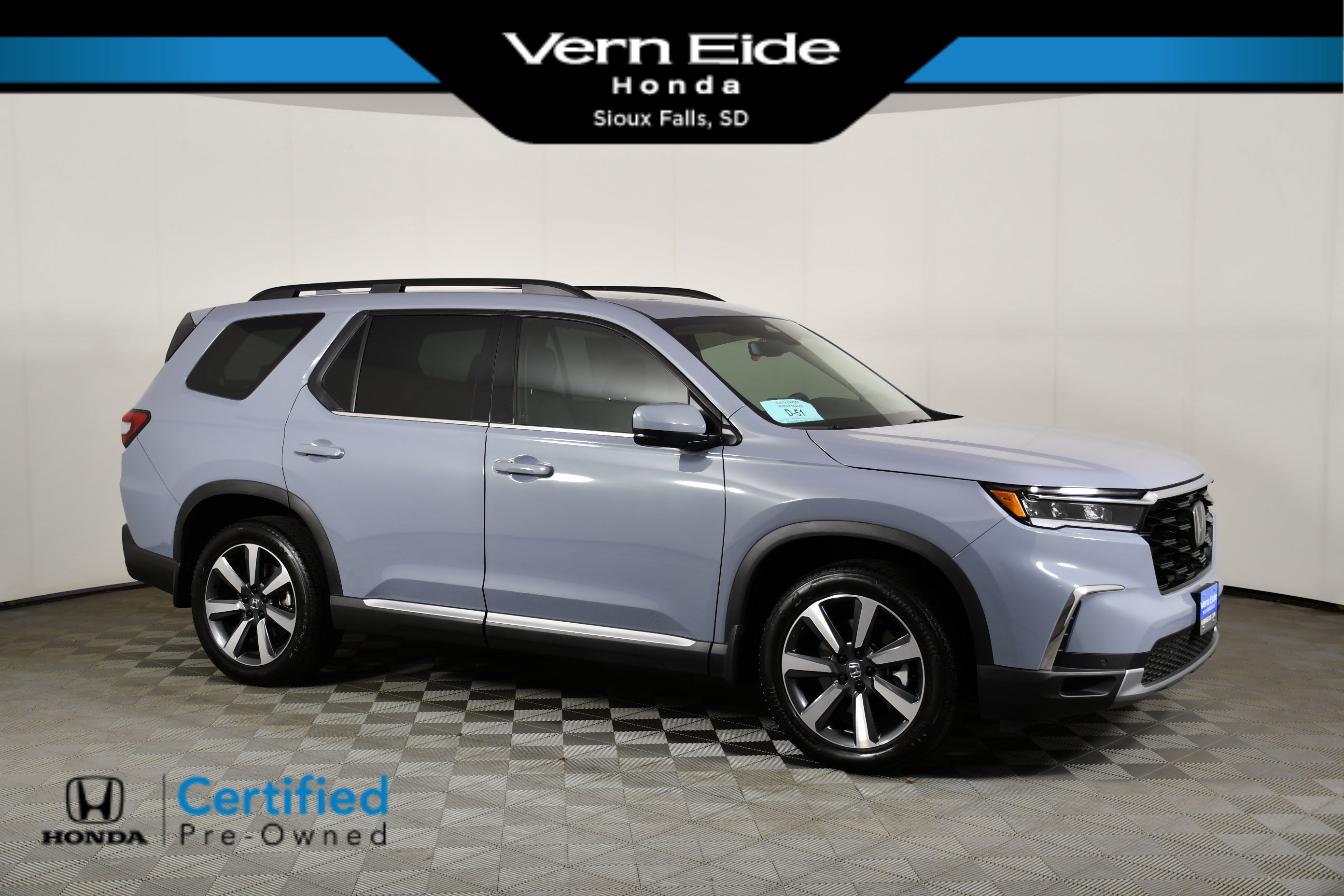 Certified 2025 Honda Pilot Touring