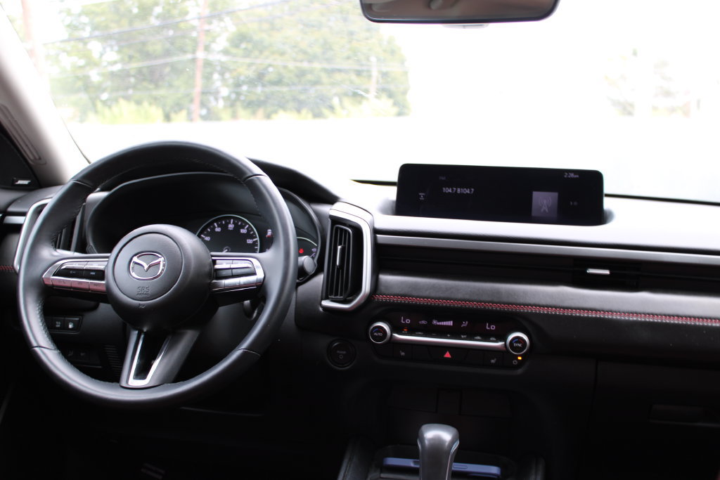 Used 2025 MAZDA CX-50 AWD 2.5 Hybrid w/ Premium Pkg image 34