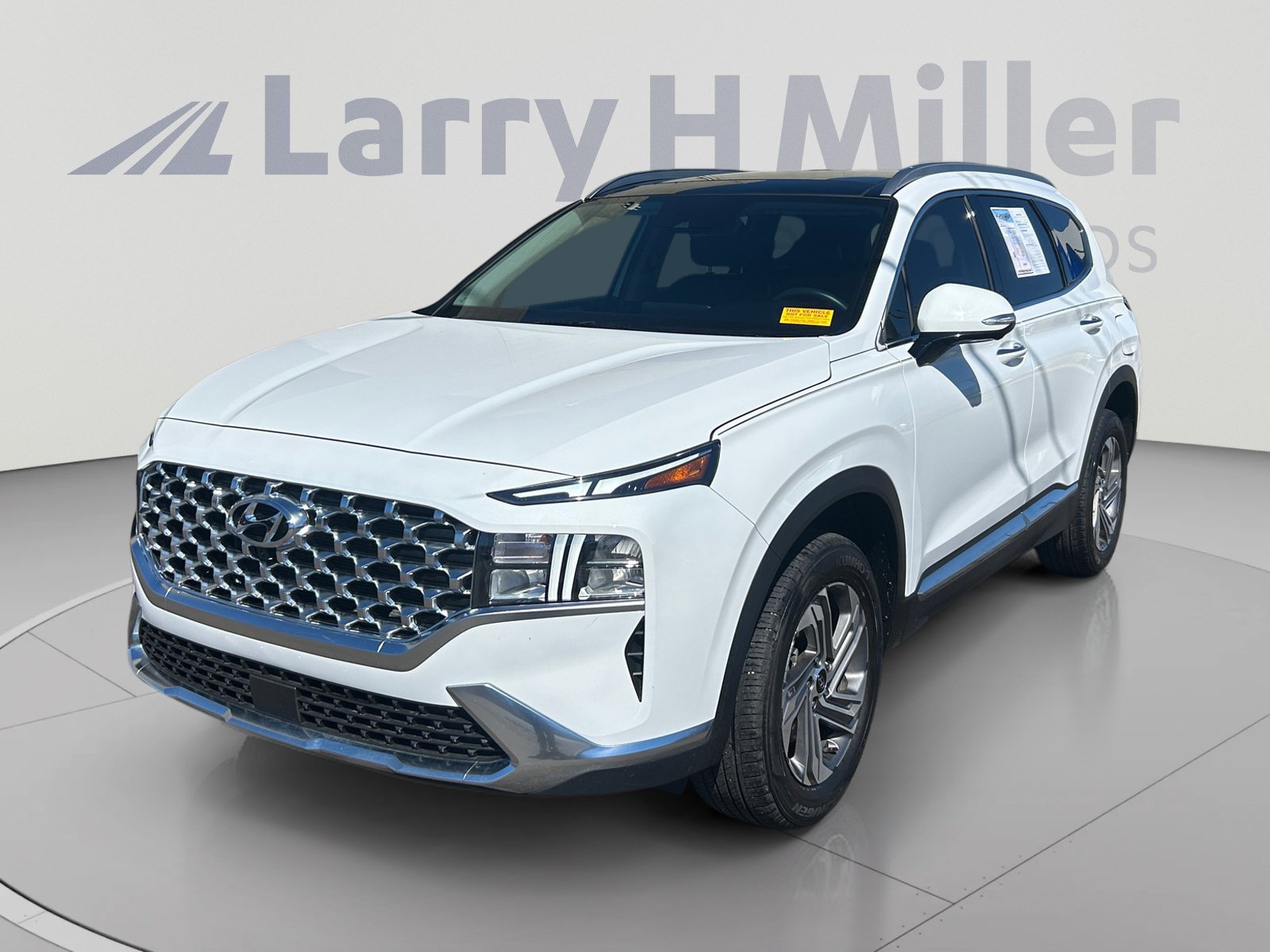Certified 2023 Hyundai Santa Fe SEL w/ Premium Package AWD/4WD image 3
