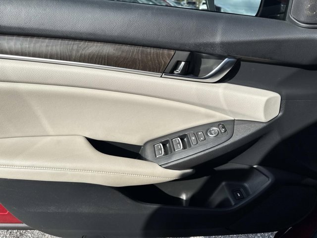 Used 2018 Honda Accord EX image 7