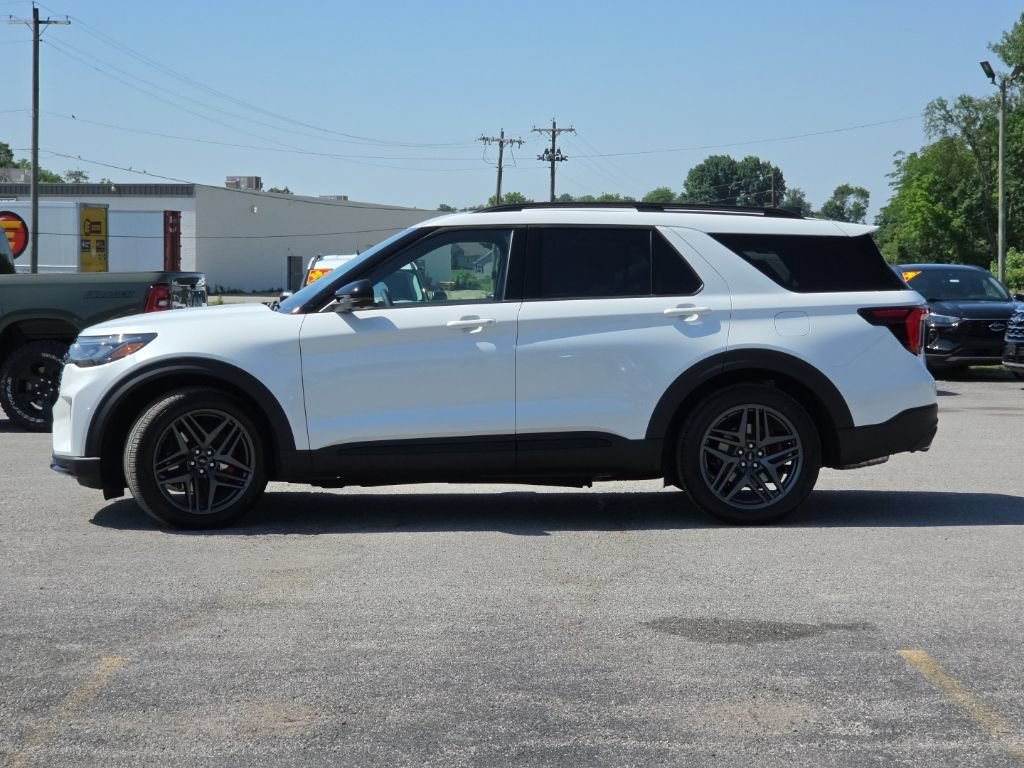 New 2026 Ford Explorer ST w/ Sun And Sound Package AWD/4WD image 4