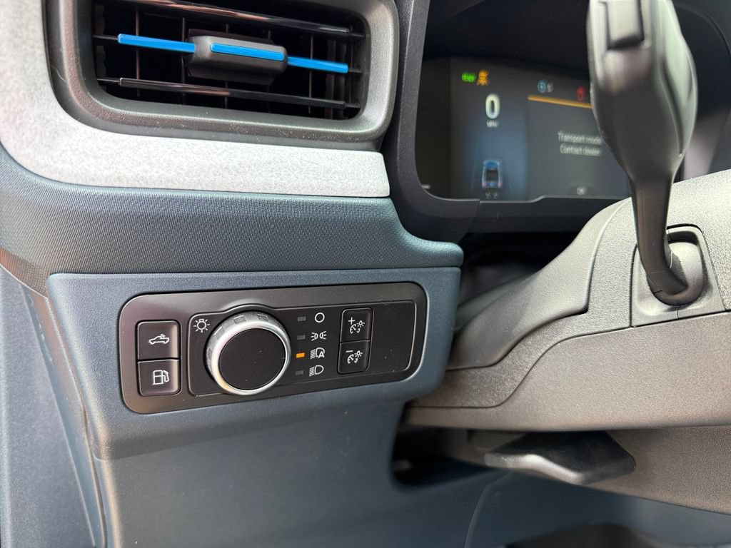 New 2026 Ford Maverick XLT w/ XLT Luxury Package FWD image 19