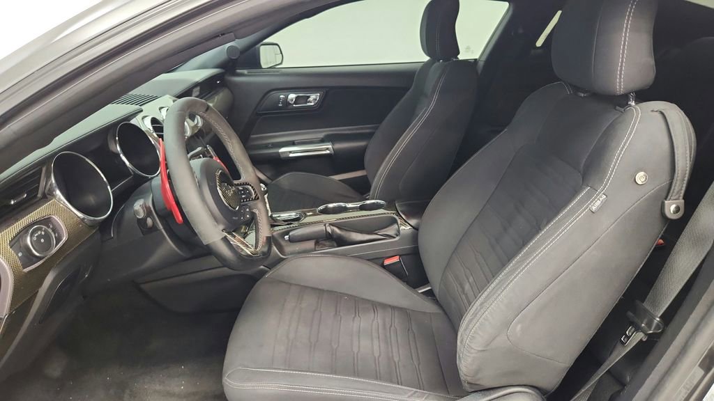 Used 2016 Ford Mustang GT RWD image 13