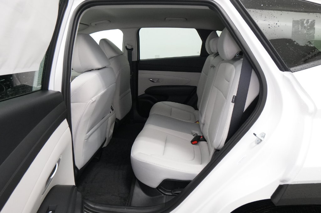 New 2026 Hyundai Tucson SEL AWD/4WD image 17