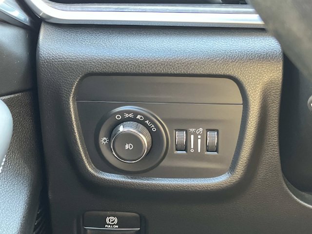 Used 2022 Jeep Grand Cherokee L Overland AWD/4WD image 40