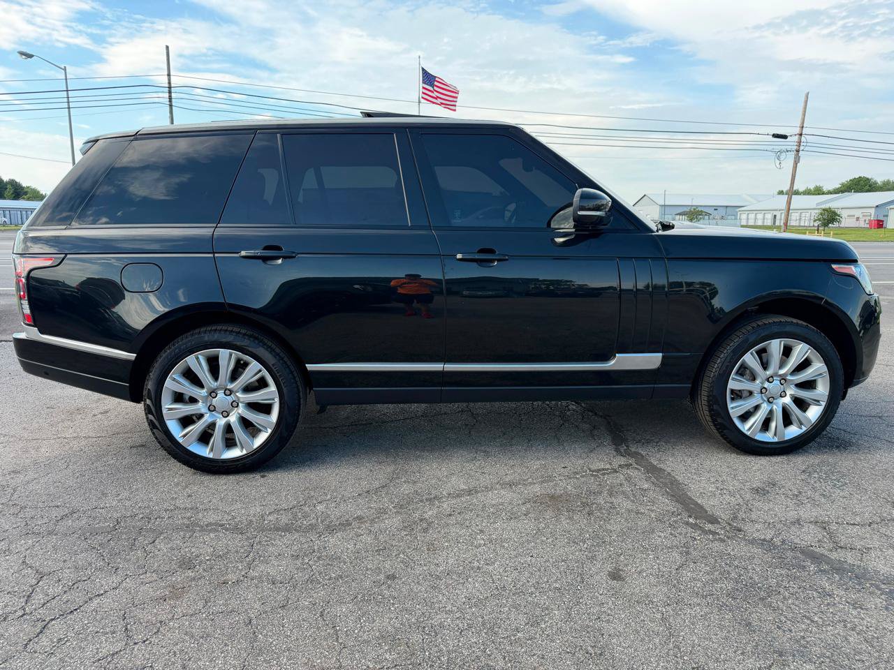 Used 2016 Land Rover Range Rover Supercharged AWD/4WD image 14