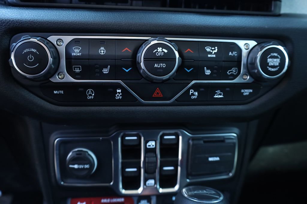 Used 2025 Jeep Gladiator Willys image 9