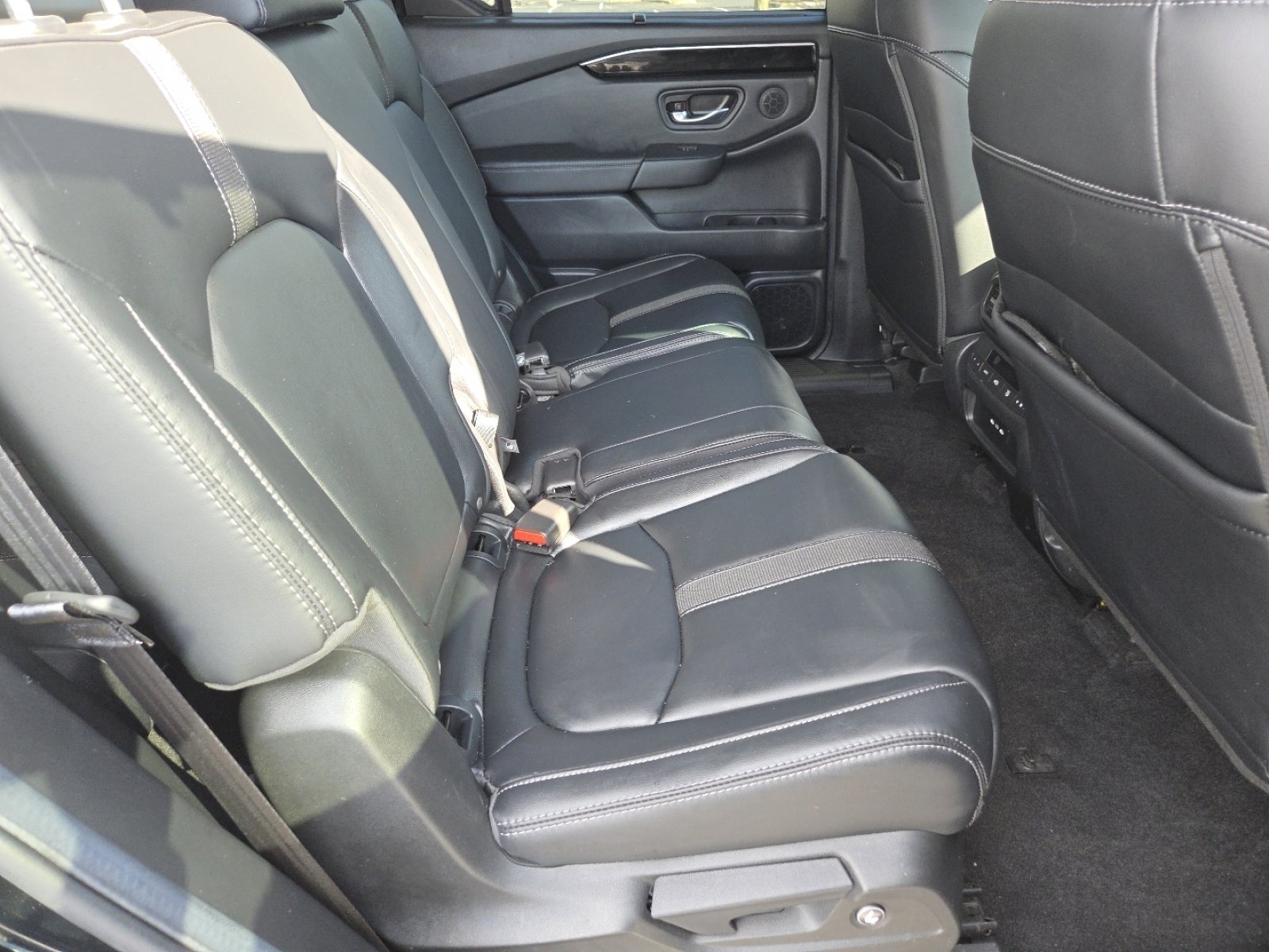 Certified 2025 Honda Pilot EX-L image 24