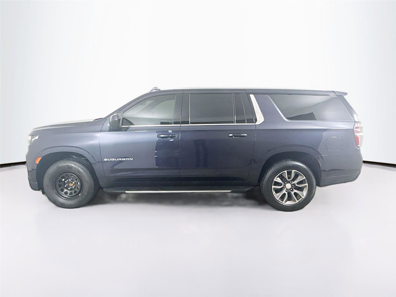 Used 2022 Chevrolet Suburban LS w/ Driver Alert Package RWD image 24