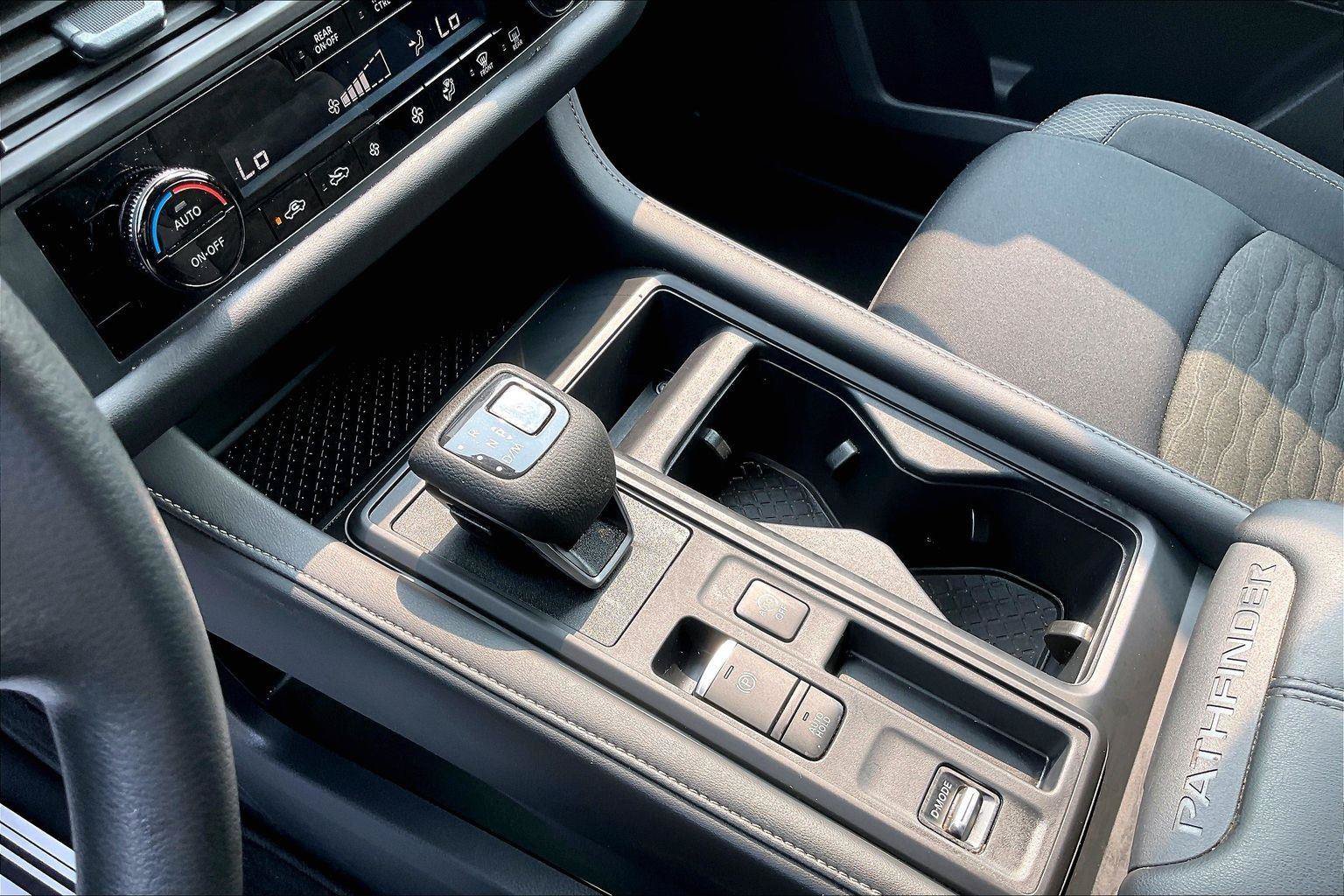 Certified 2025 Nissan Pathfinder S FWD image 16