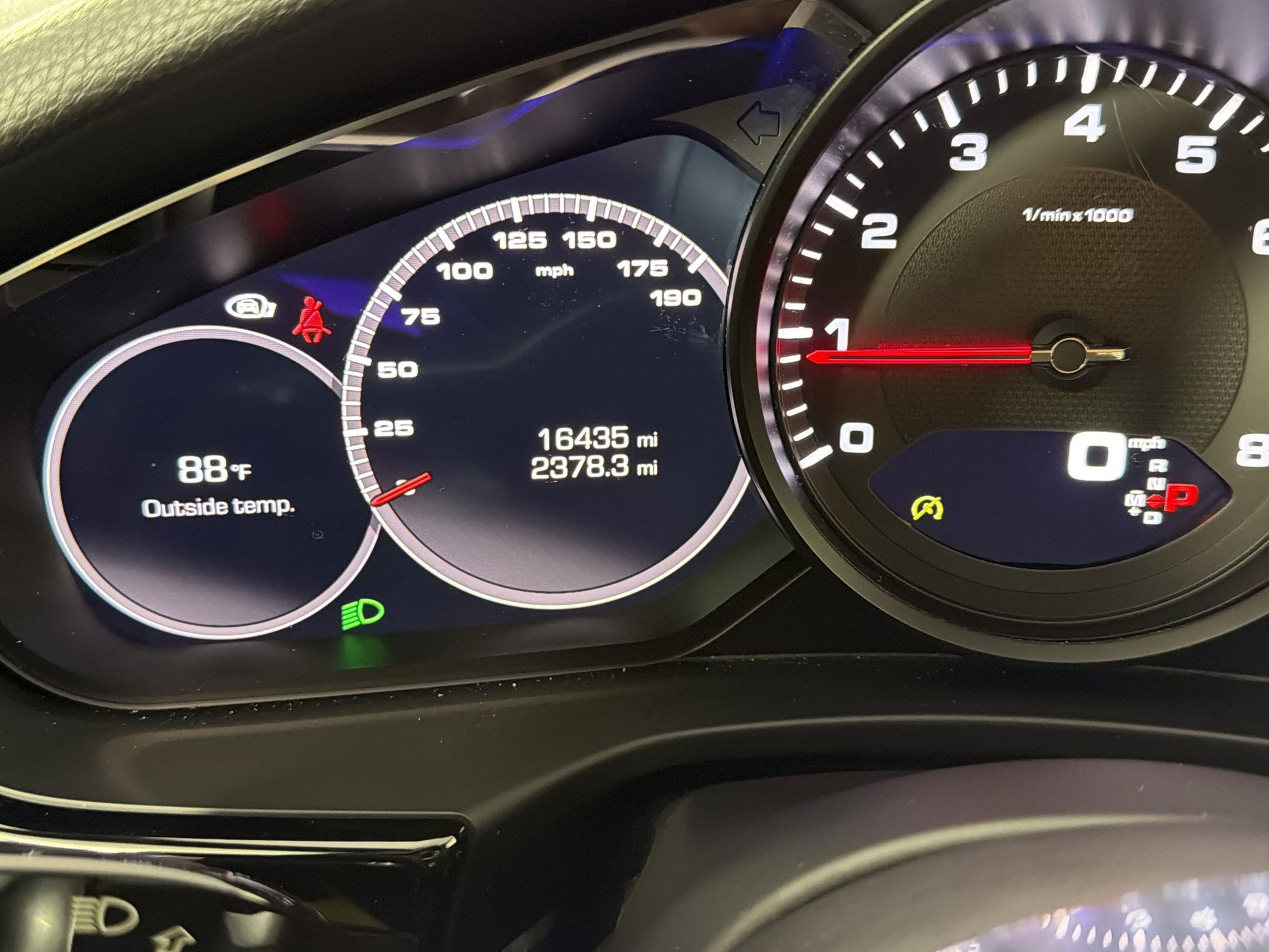 Certified 2019 Porsche Panamera image 22