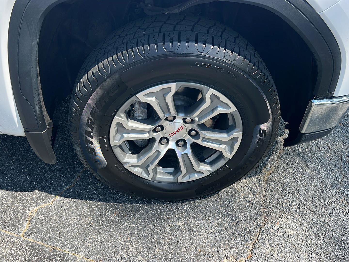 Used 2024 GMC Sierra 1500 SLT image 41