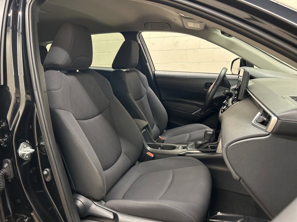 Used 2024 Toyota Corolla Cross LE image 10