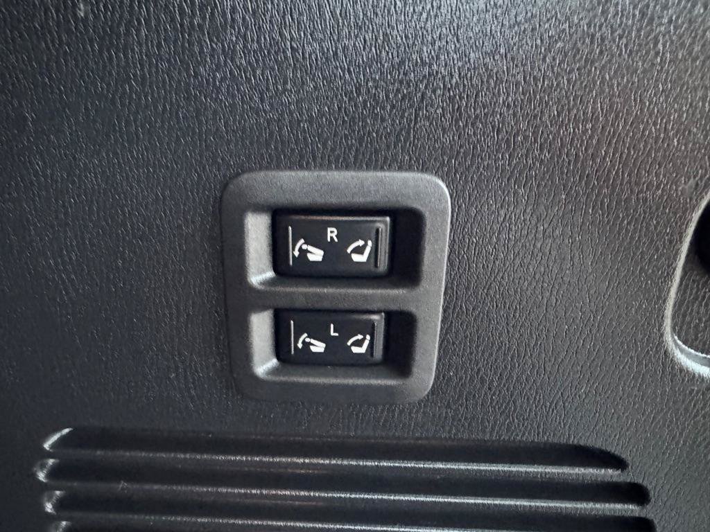 Used 2019 Nissan Armada Platinum w/ Captain's Chairs Package AWD/4WD image 22