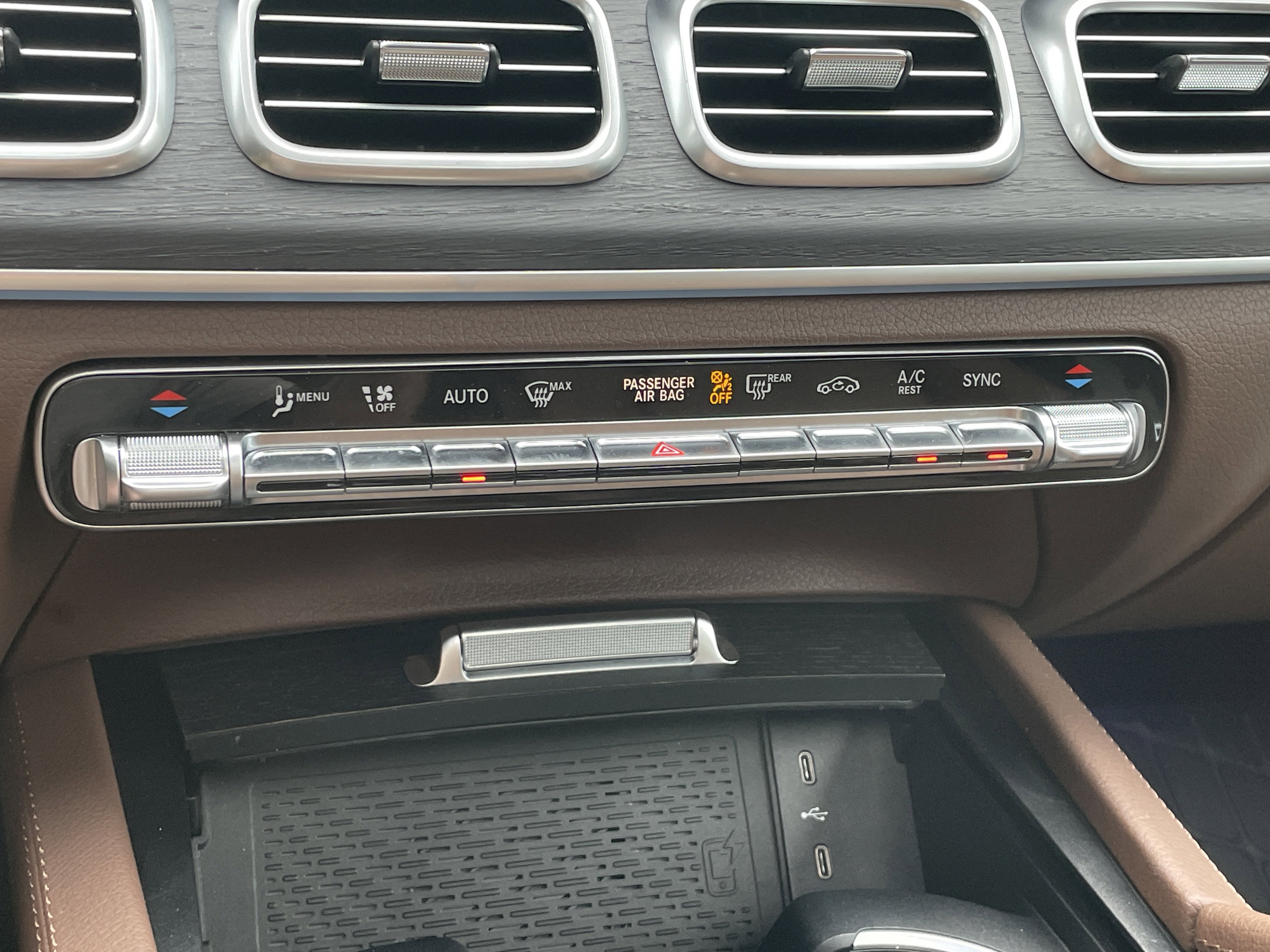 Certified 2024 Mercedes-Benz GLS 580 4MATIC image 34