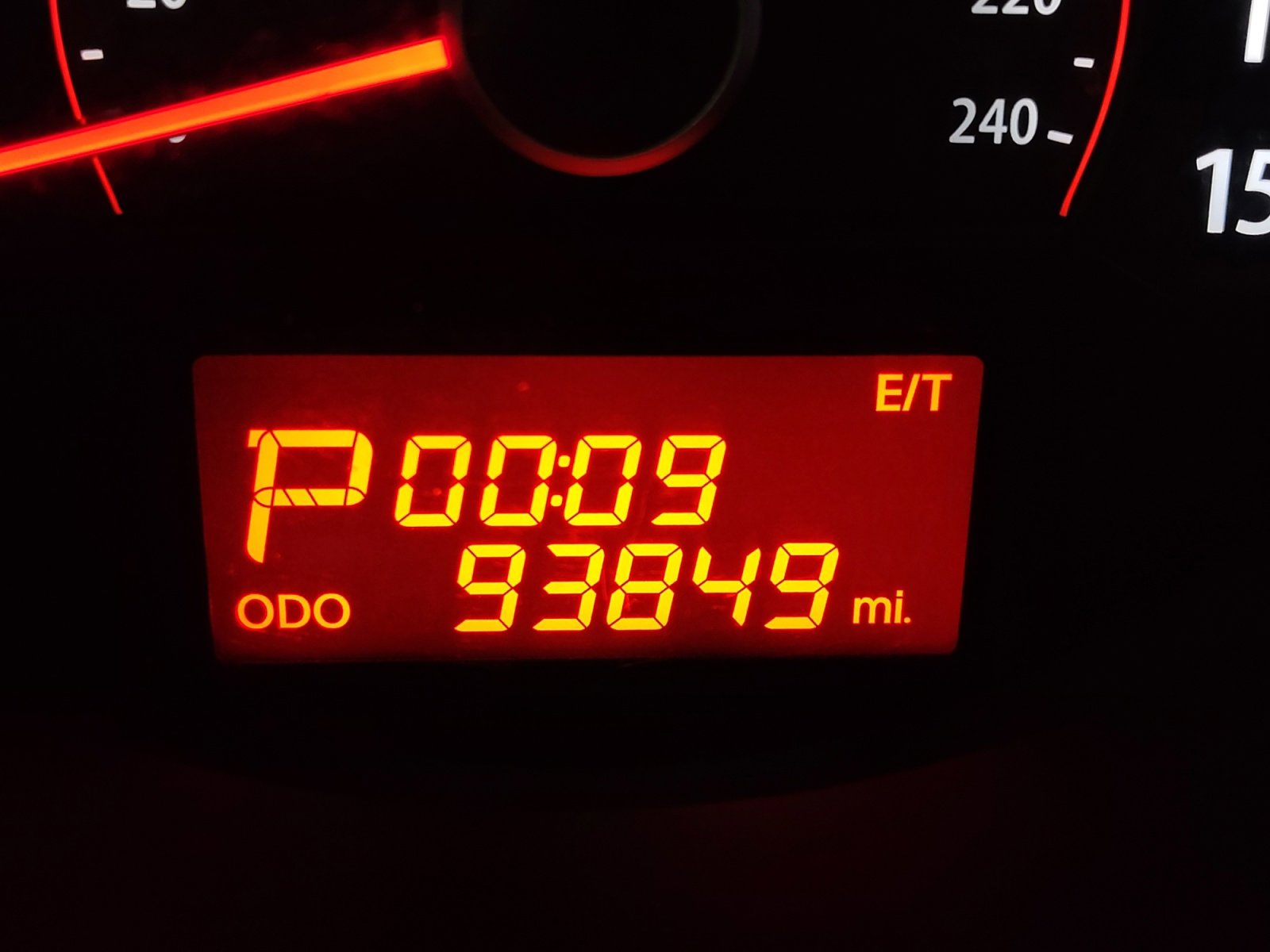 Used 2012 Kia Sorento LX image 2