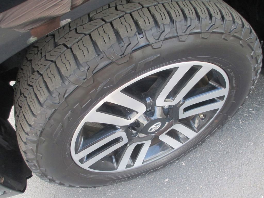 Used 2016 Toyota 4Runner Limited image 13