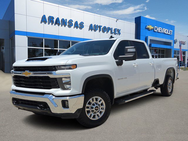 Used 2025 Chevrolet Silverado 2500 LT w/ Safety Package AWD/4WD image 1