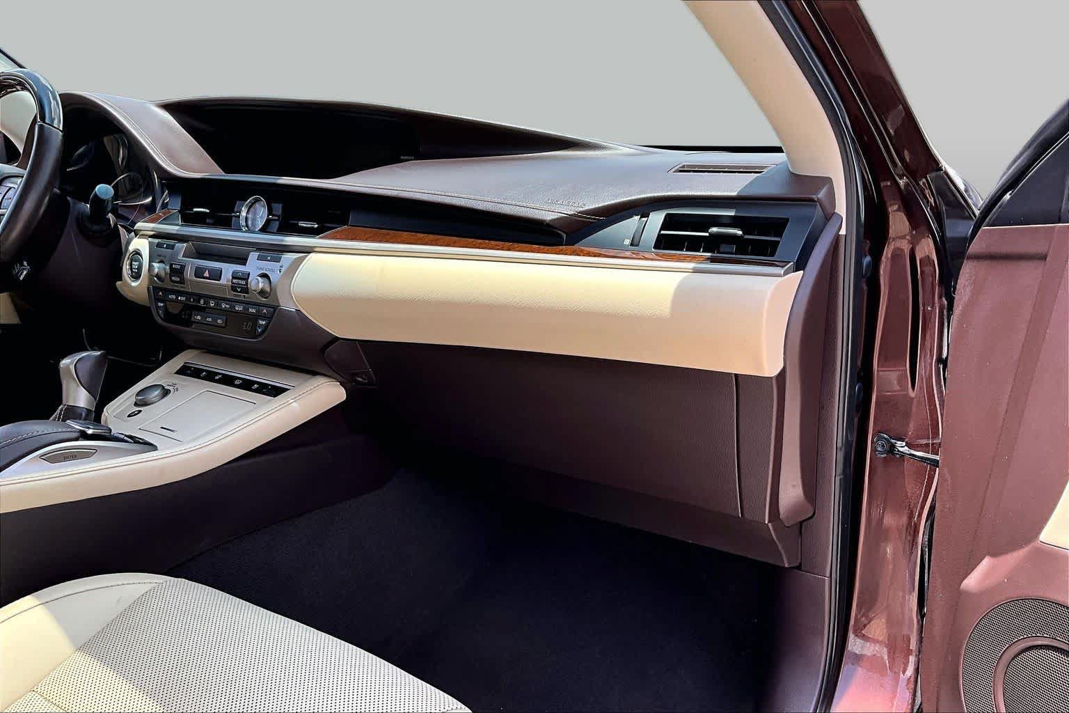 Used 2016 Lexus ES 350 FWD image 19