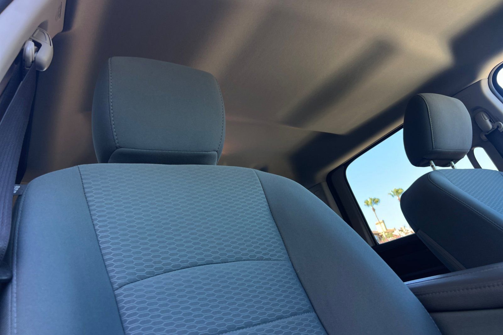 Used 2015 RAM 2500 Tradesman w/ Chrome Appearance Group image 16