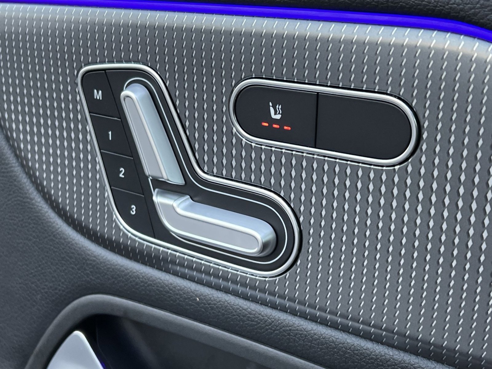 Certified 2021 Mercedes-Benz GLB 250 image 32