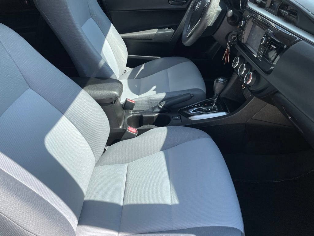 Used 2016 Toyota Corolla L FWD image 21