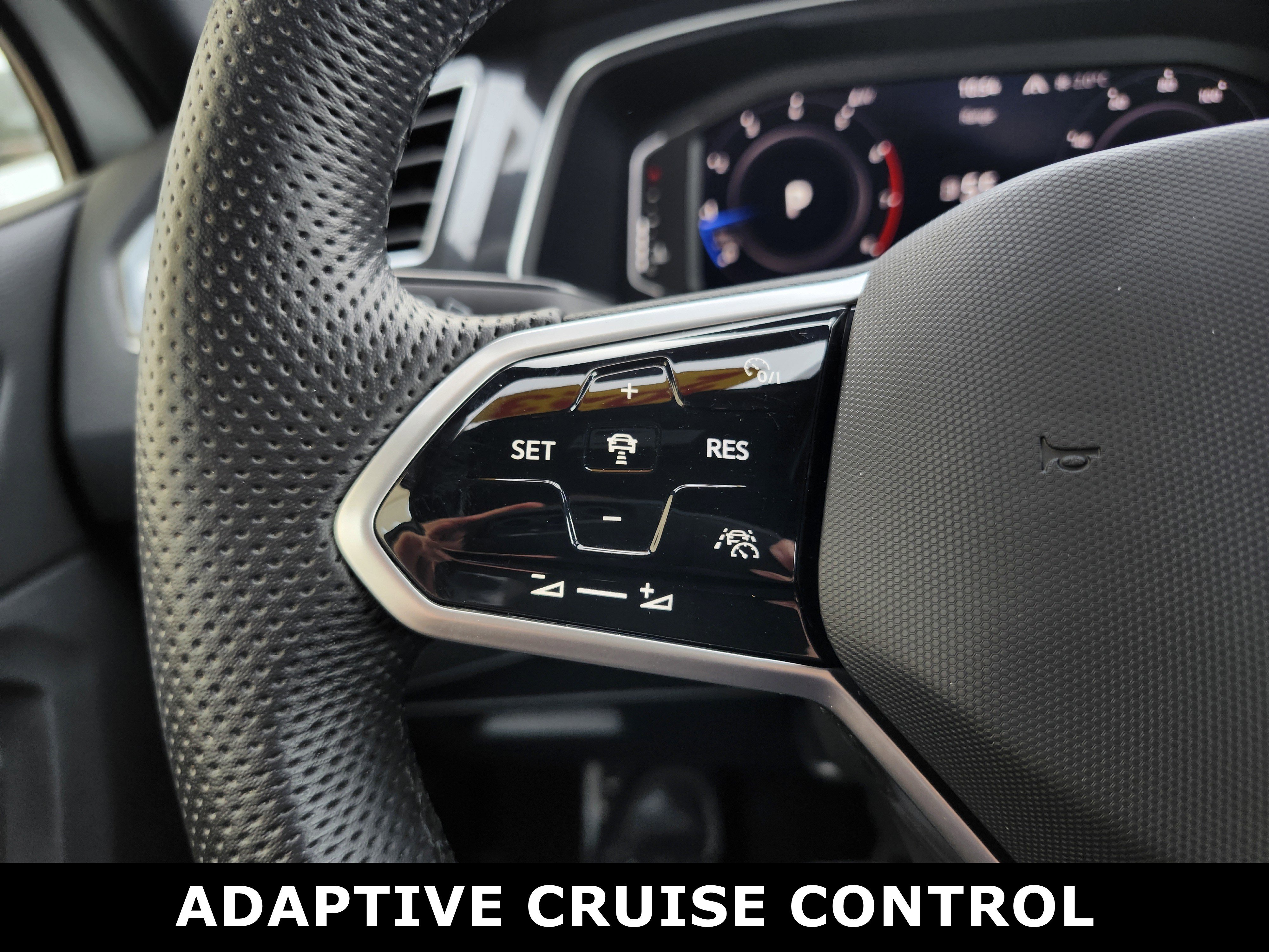 Used 2023 Volkswagen Tiguan SEL R-Line image 12