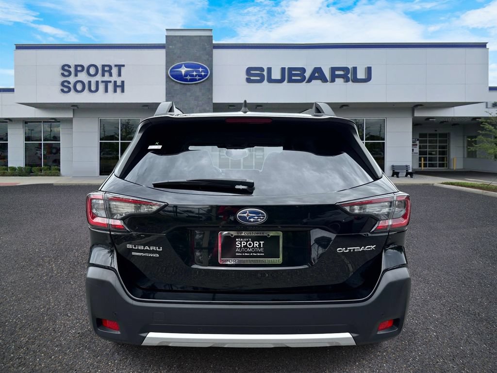 Used 2023 Subaru Outback Limited AWD/4WD image 5