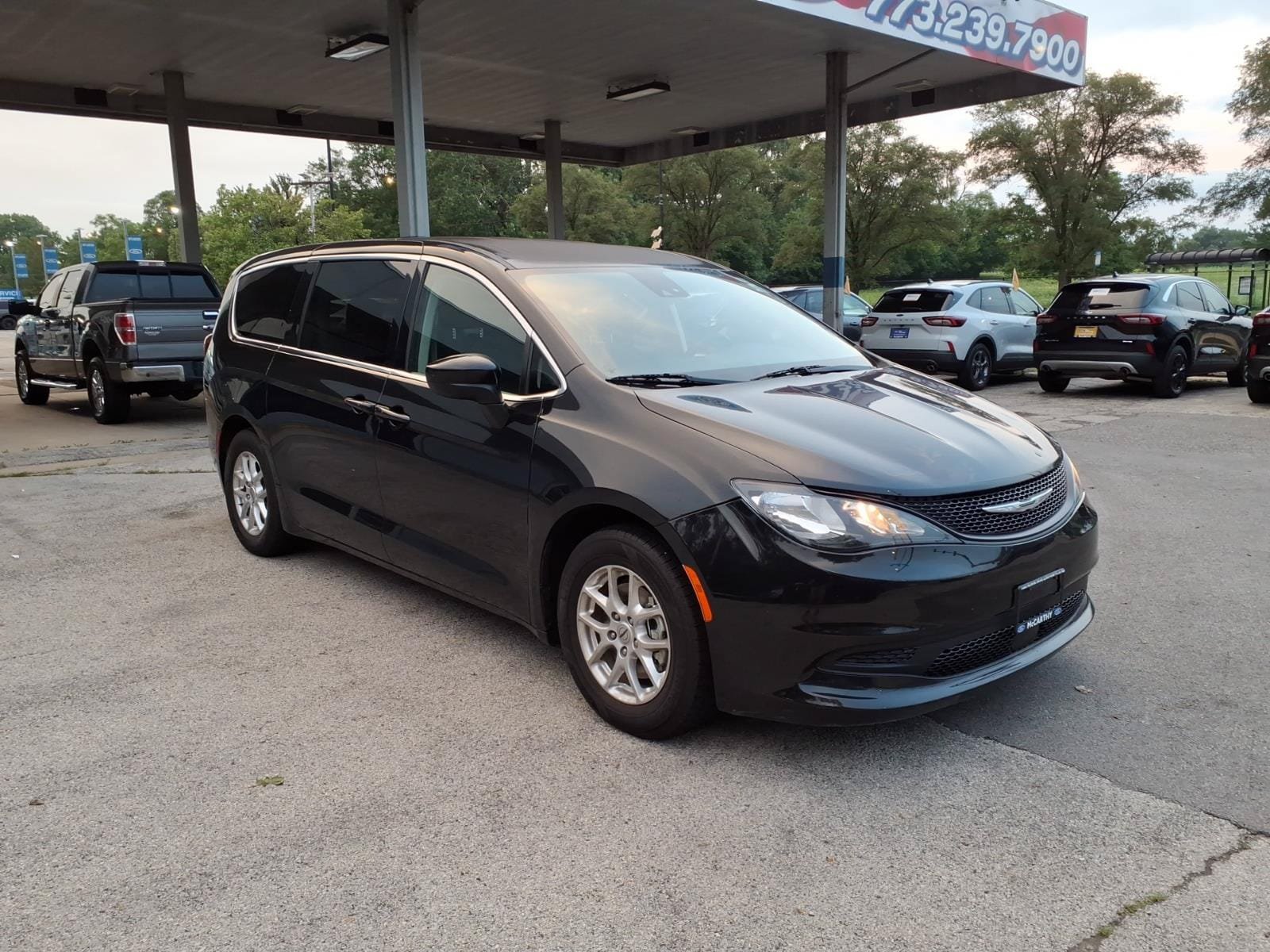 Used 2023 Chrysler Voyager LX