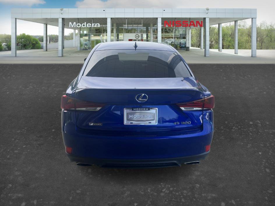 Used 2018 Lexus IS 300 F Sport w/ F Sport Package image 4