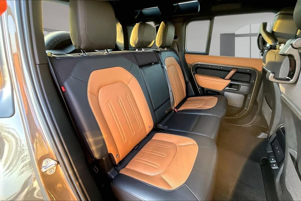 Certified 2023 Land Rover Defender 110 X AWD/4WD image 23